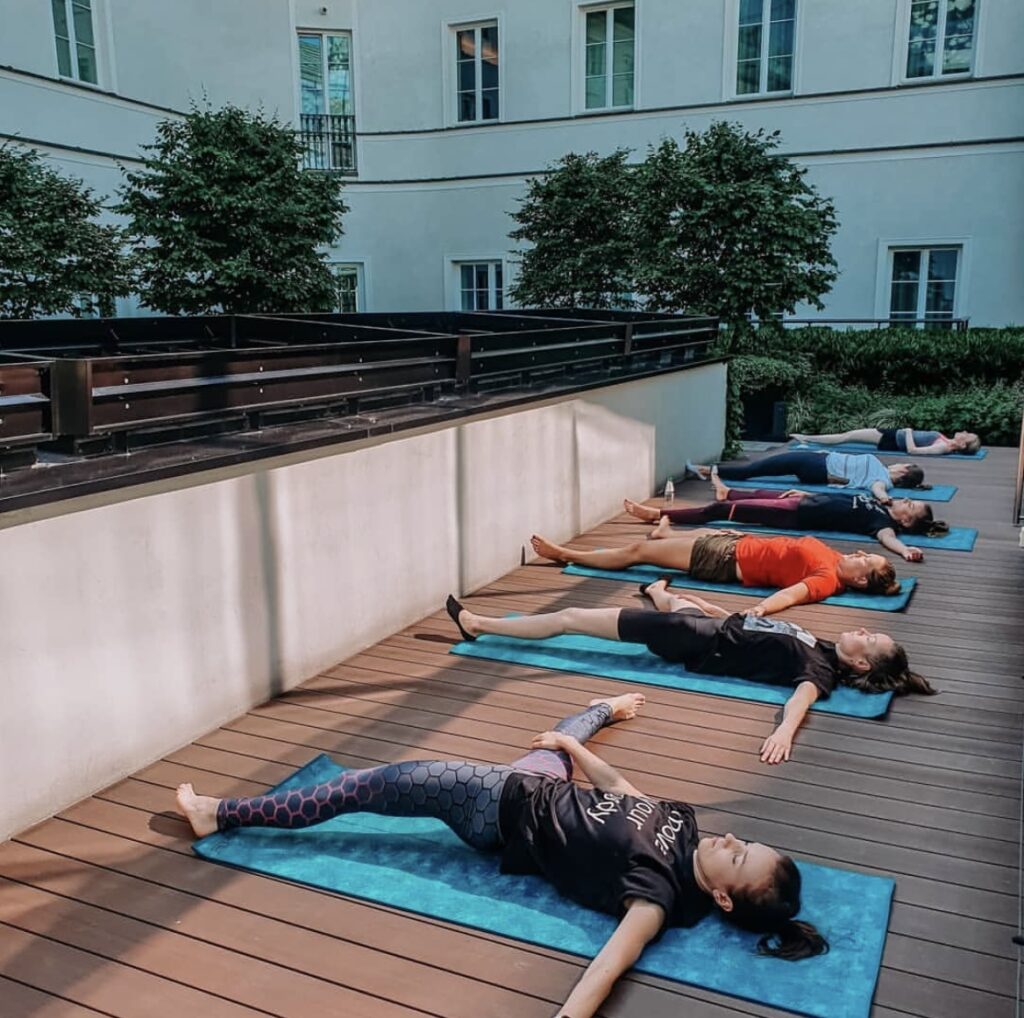 Joga w pracy | FGH.com.pl