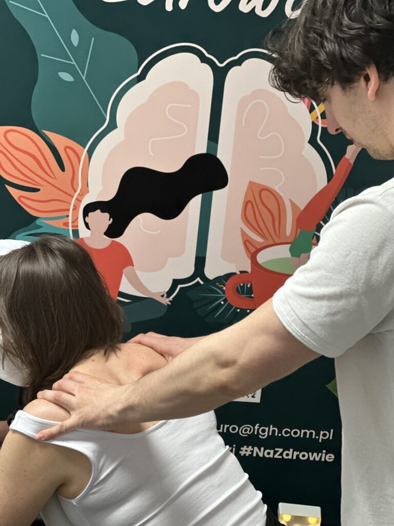 masaż biurowy | For Good Health | masaże dla firm